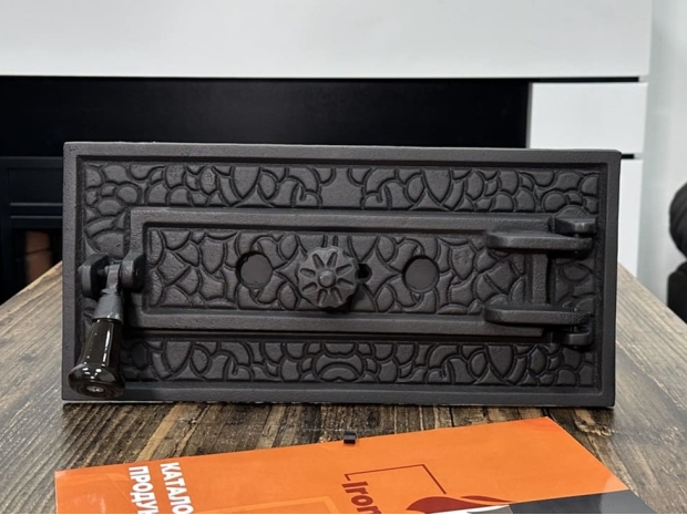 Комплект камінних дверцят Magnus (Дверка для каміну Magnus 700х500 + Дверка піддувальна Bastion 375x175)
