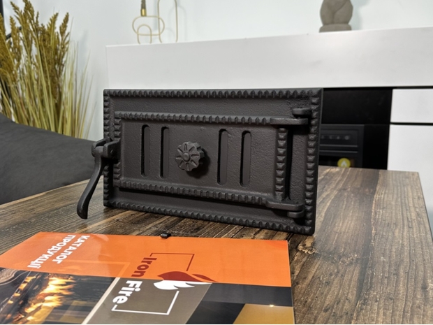 Комплект печных дверей чугунных Style 35 WG (Дверка топочная Style 35 WG 350x390 + Дверка поддувальная Style 35 315x180)